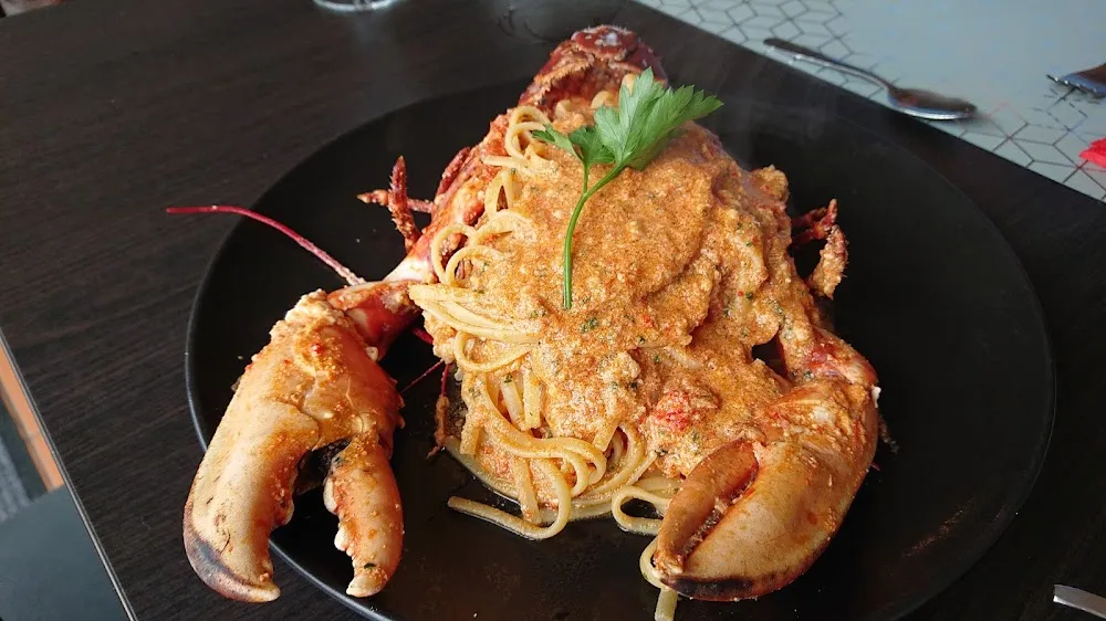 Linguine Au Homard Bleu